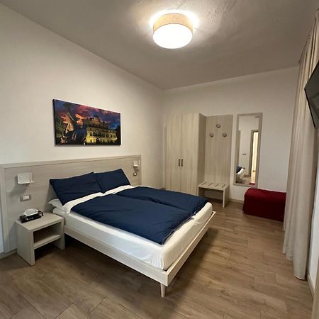 ホテル Residenza Pezzani パルマ エクステリア 写真