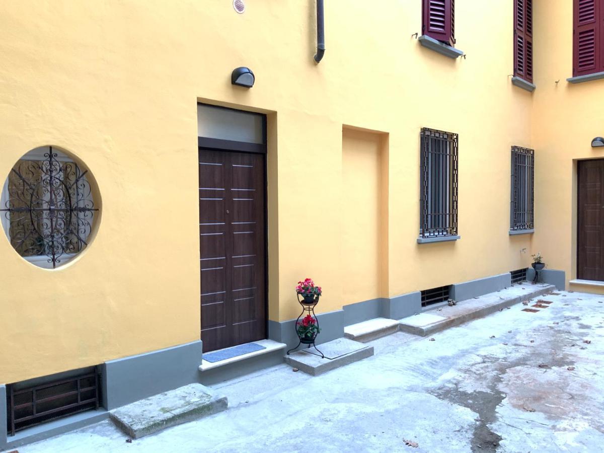 ホテル Residenza Pezzani パルマ エクステリア 写真