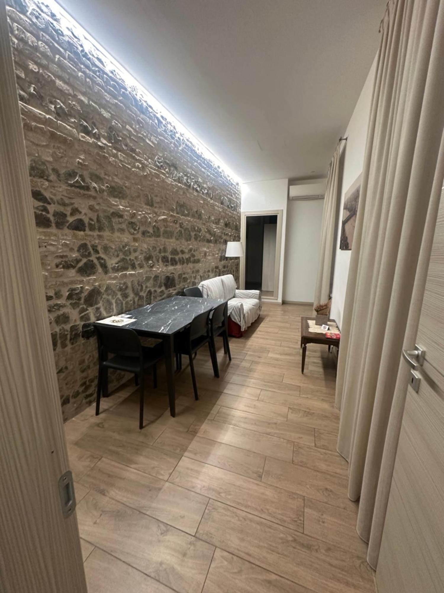 ホテル Residenza Pezzani パルマ エクステリア 写真